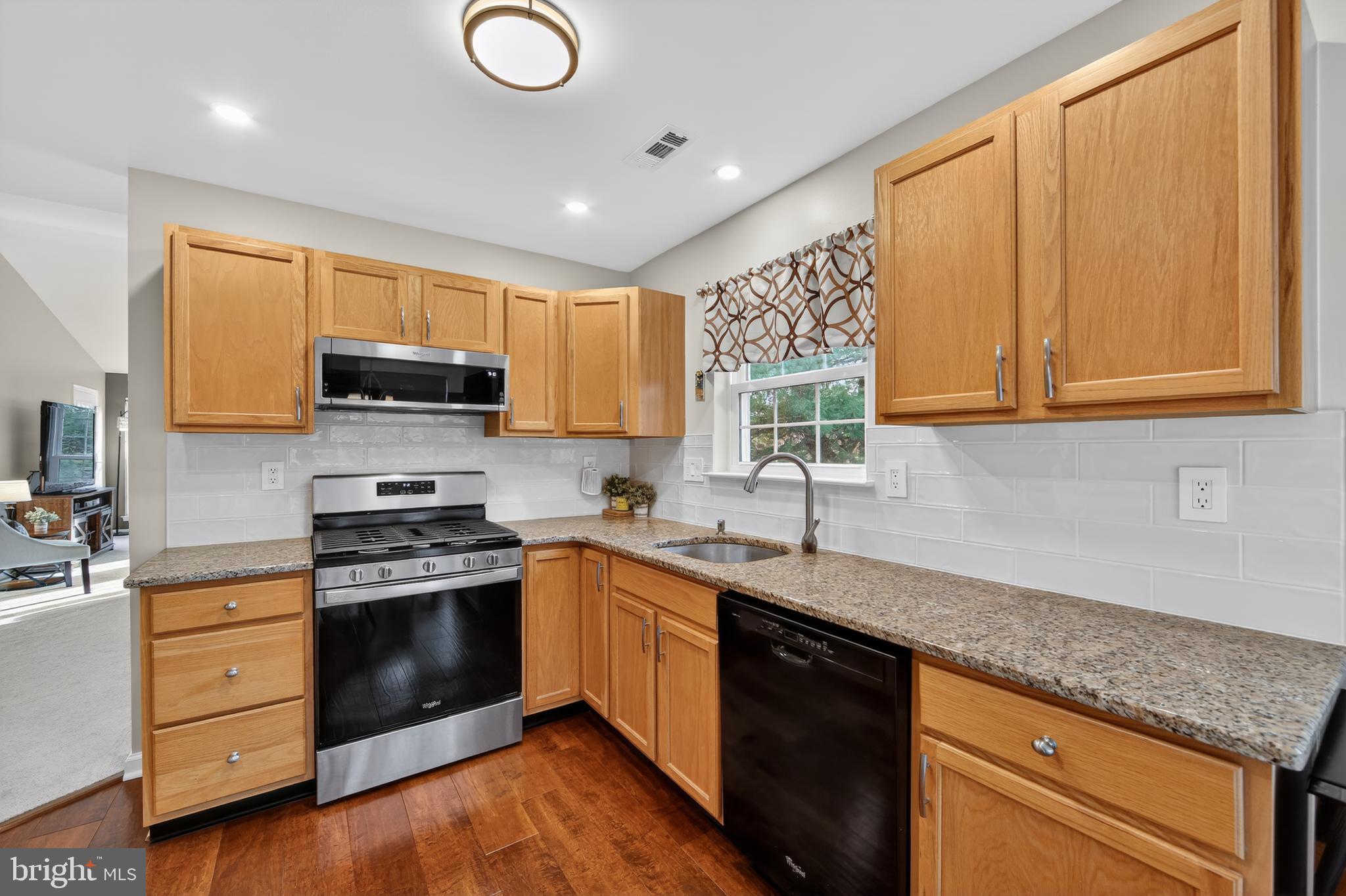 CHARLESTOWN HUNT - Residential