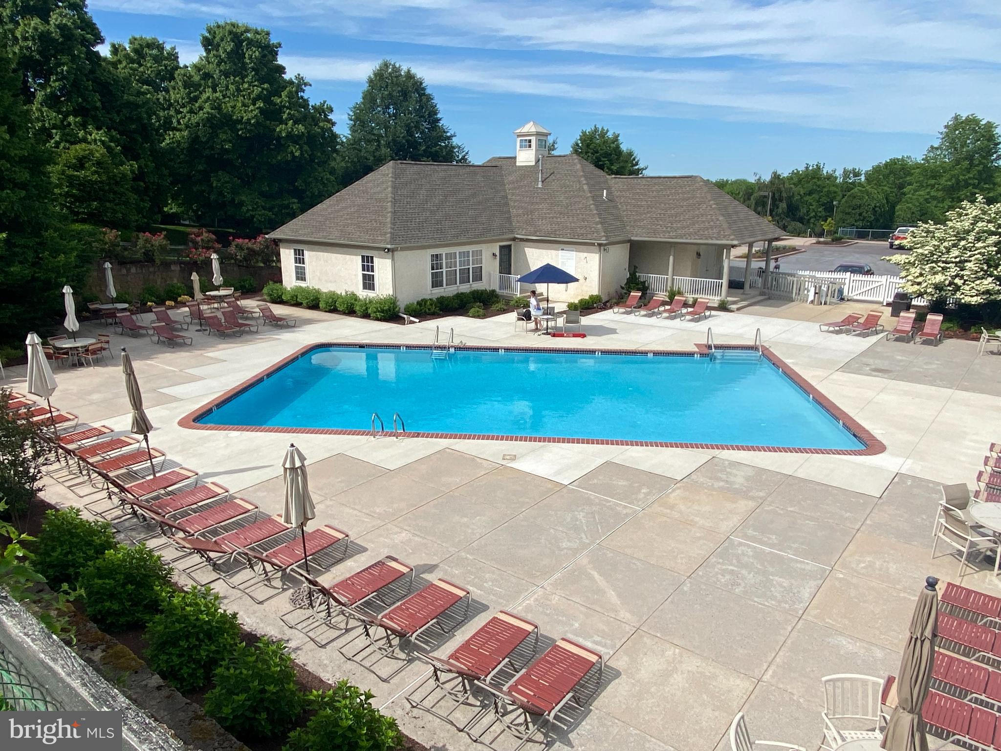 CHARLESTOWN HUNT - Residential