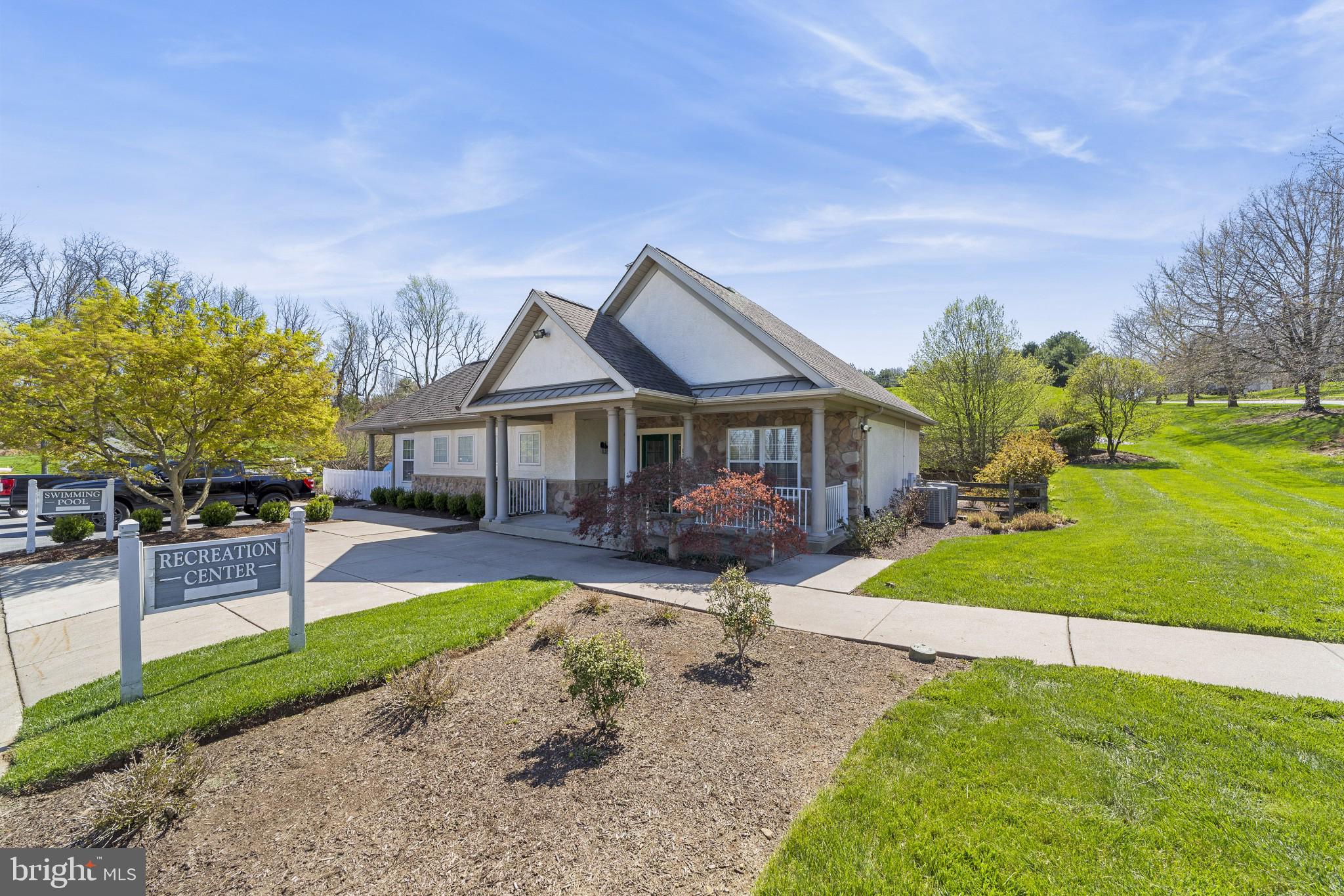 CHARLESTOWN HUNT - Residential