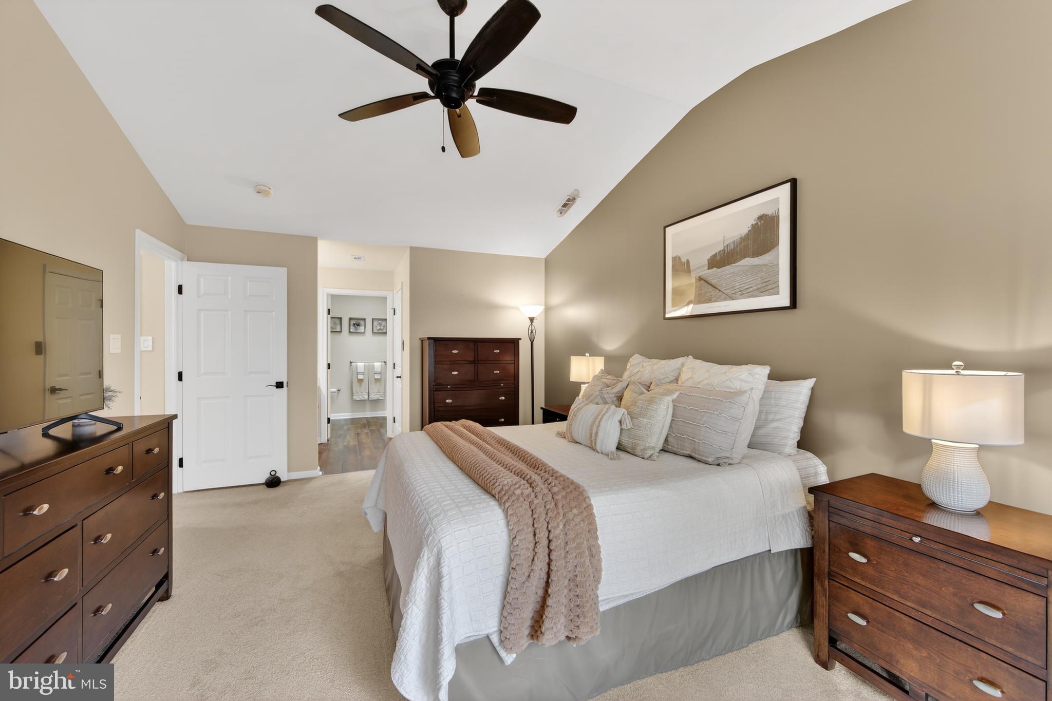 CHARLESTOWN HUNT - Residential