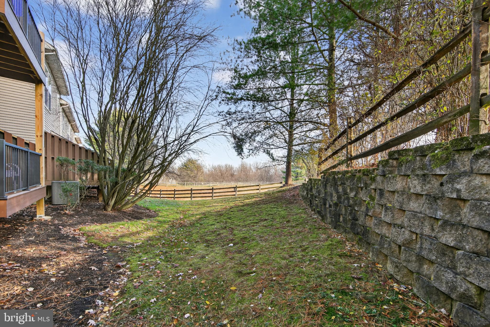 CHARLESTOWN HUNT - Residential