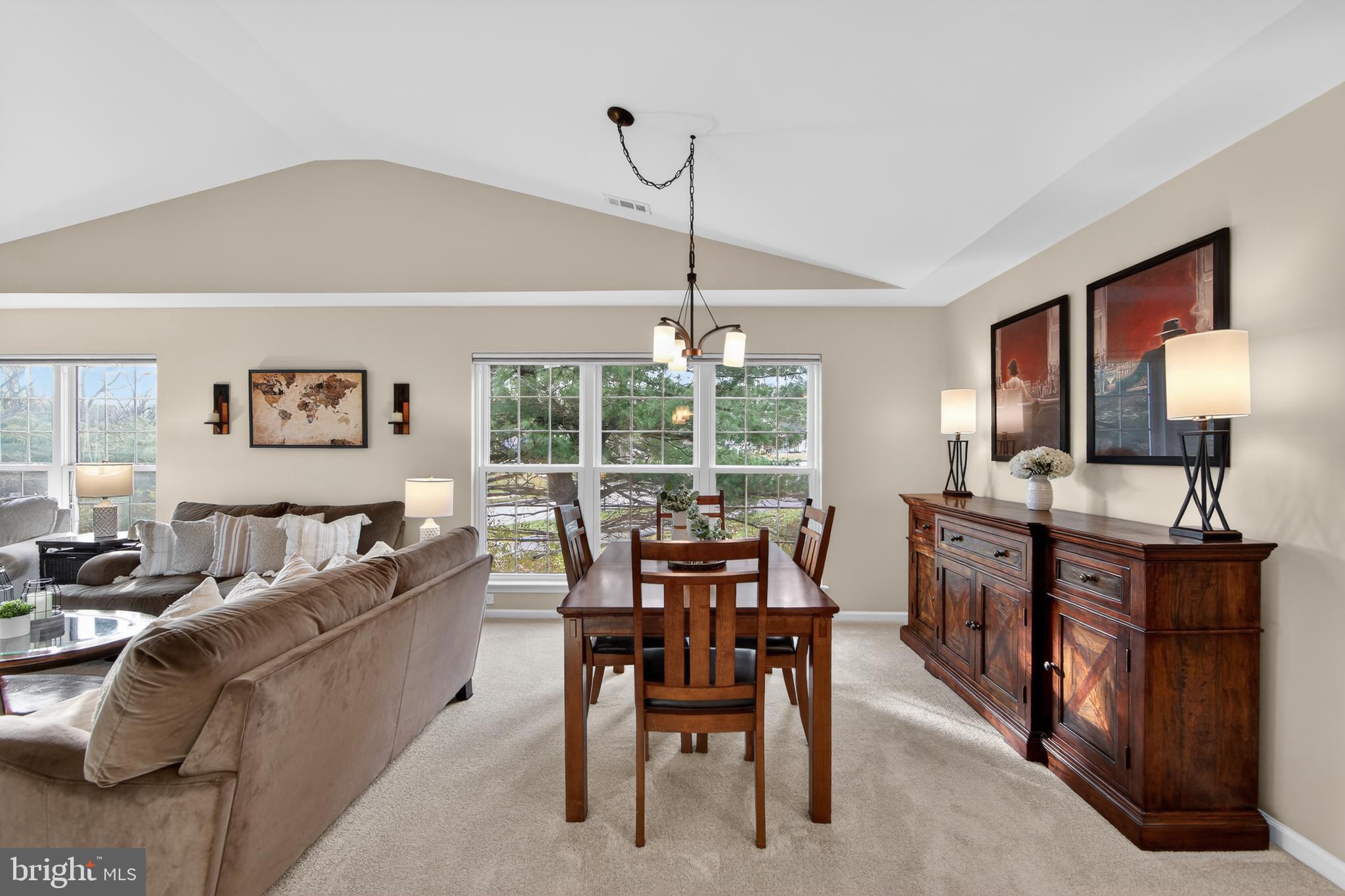 CHARLESTOWN HUNT - Residential