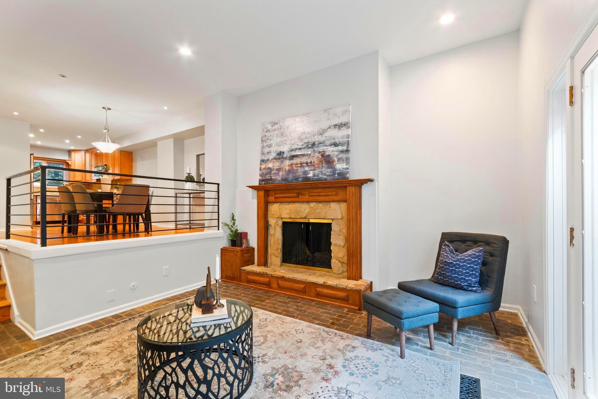 SOCIETY HILL - Residential