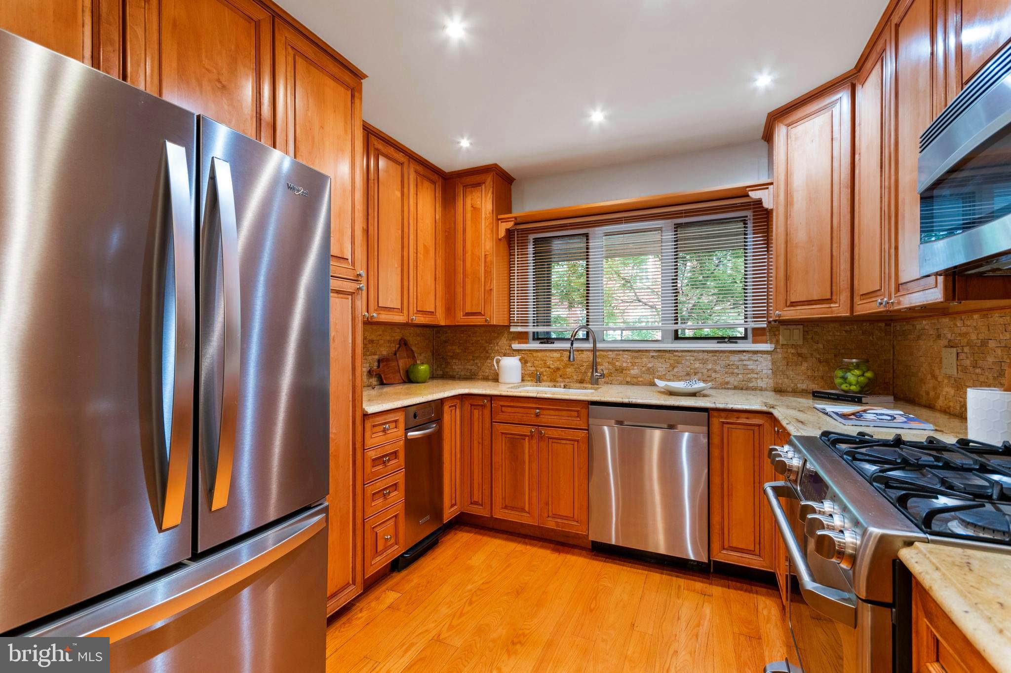 SOCIETY HILL - Residential