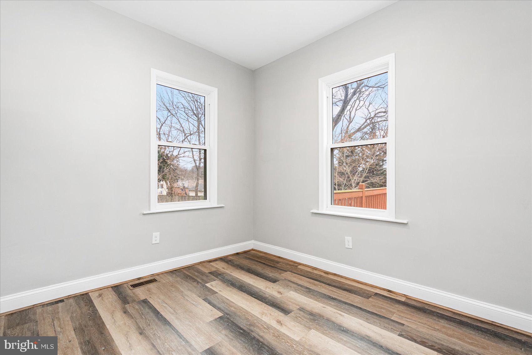 MOUNT WASHINGTON - Residential