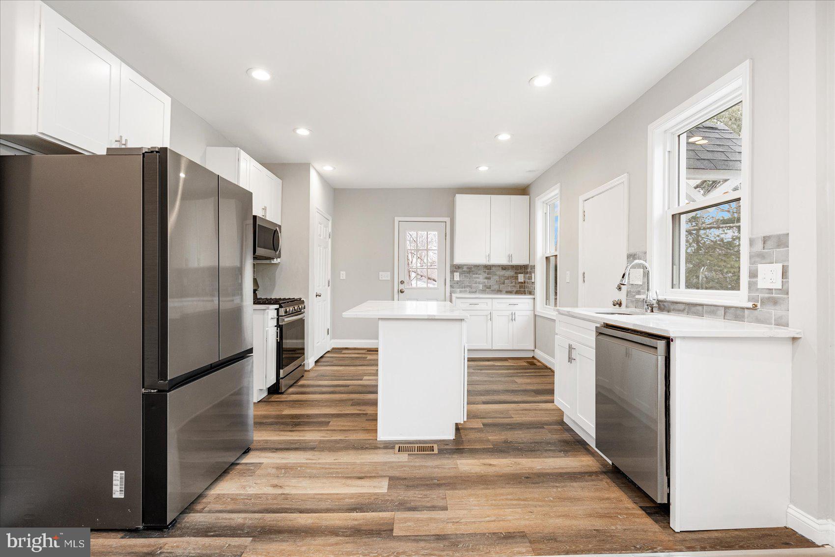 MOUNT WASHINGTON - Residential