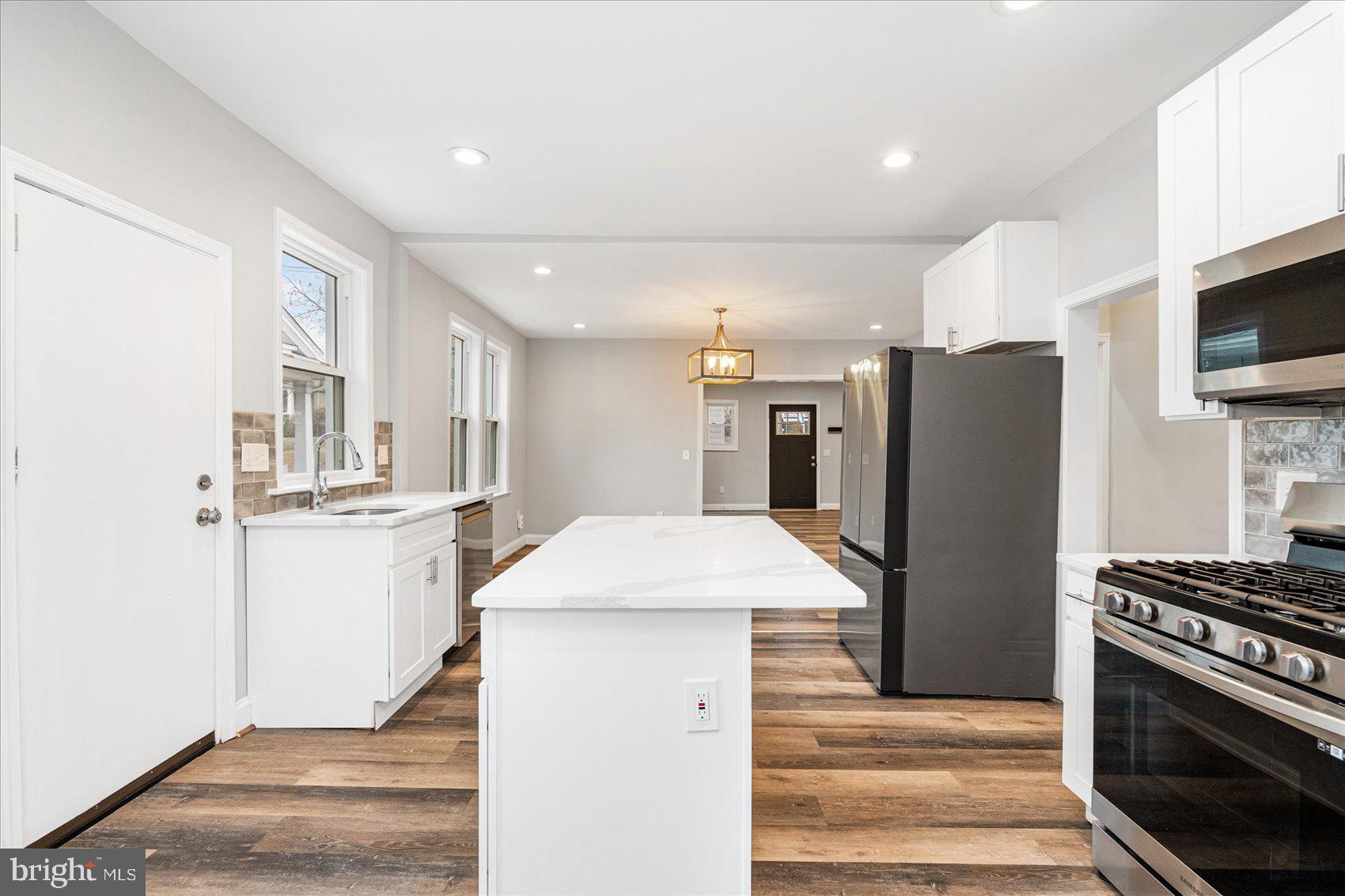 MOUNT WASHINGTON - Residential