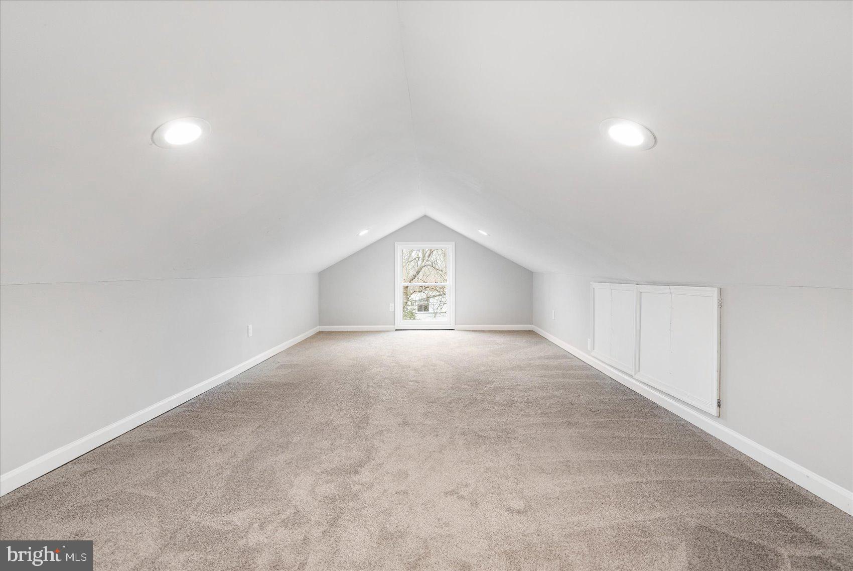 MOUNT WASHINGTON - Residential