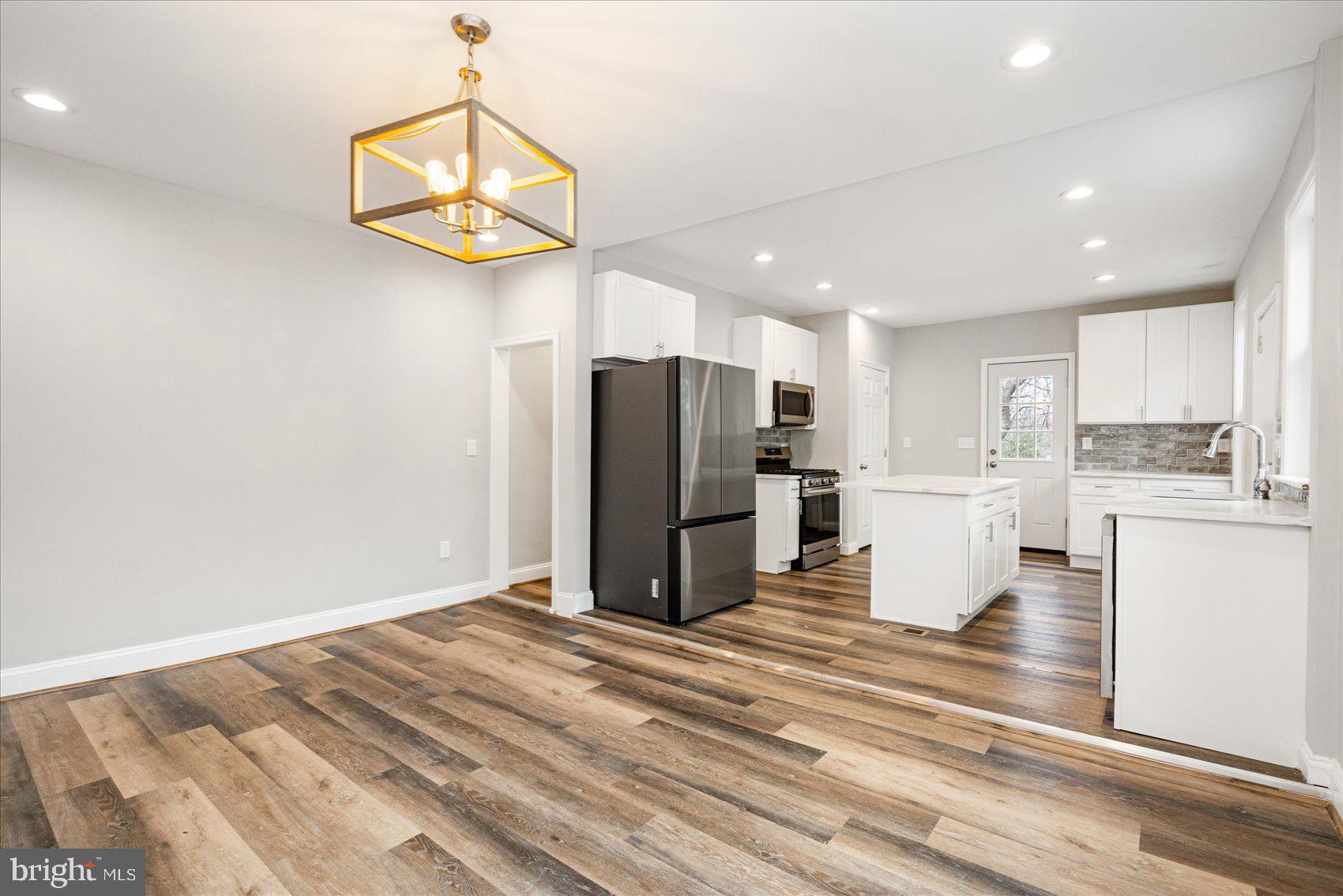 MOUNT WASHINGTON - Residential