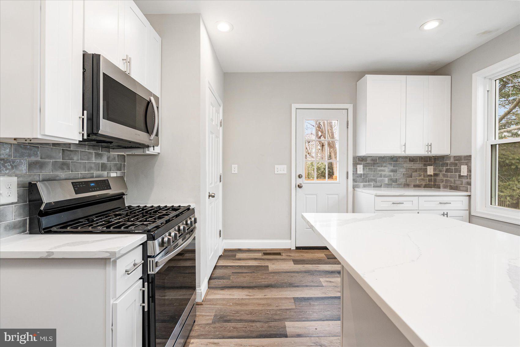 MOUNT WASHINGTON - Residential