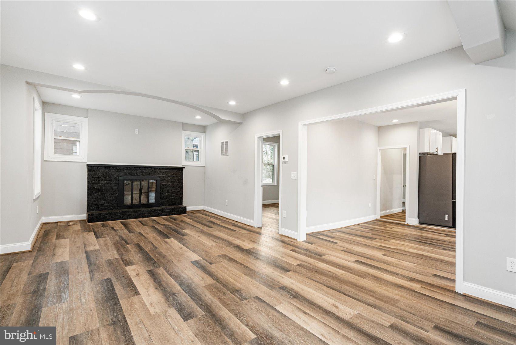 MOUNT WASHINGTON - Residential