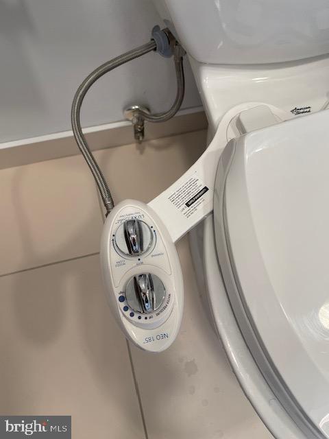 PROMENADE TOWERS - Residential Lease