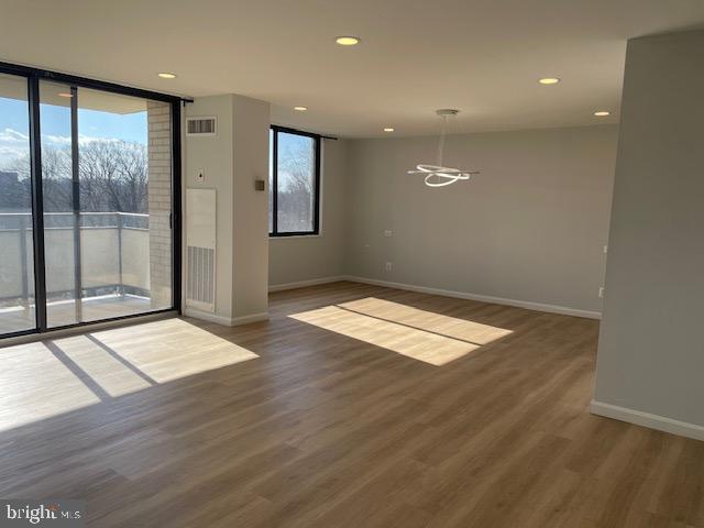 PROMENADE TOWERS - Residential Lease