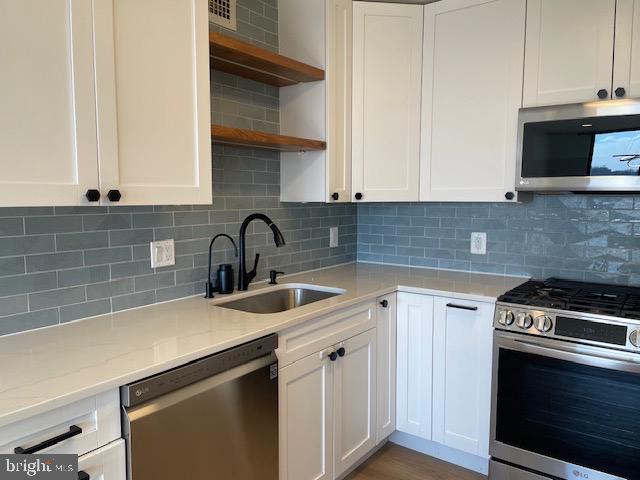 PROMENADE TOWERS - Residential Lease