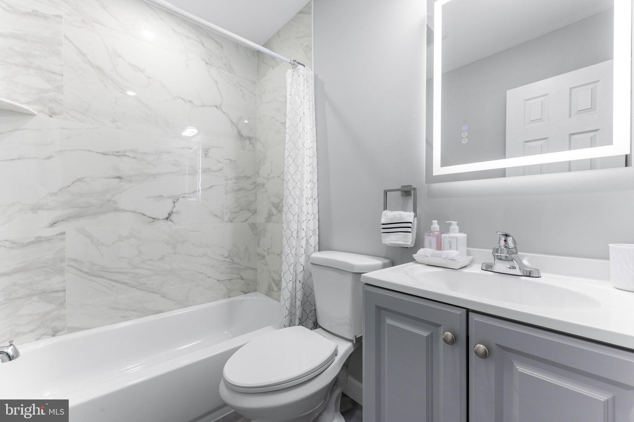 CHARLES VILLAGE - Residential