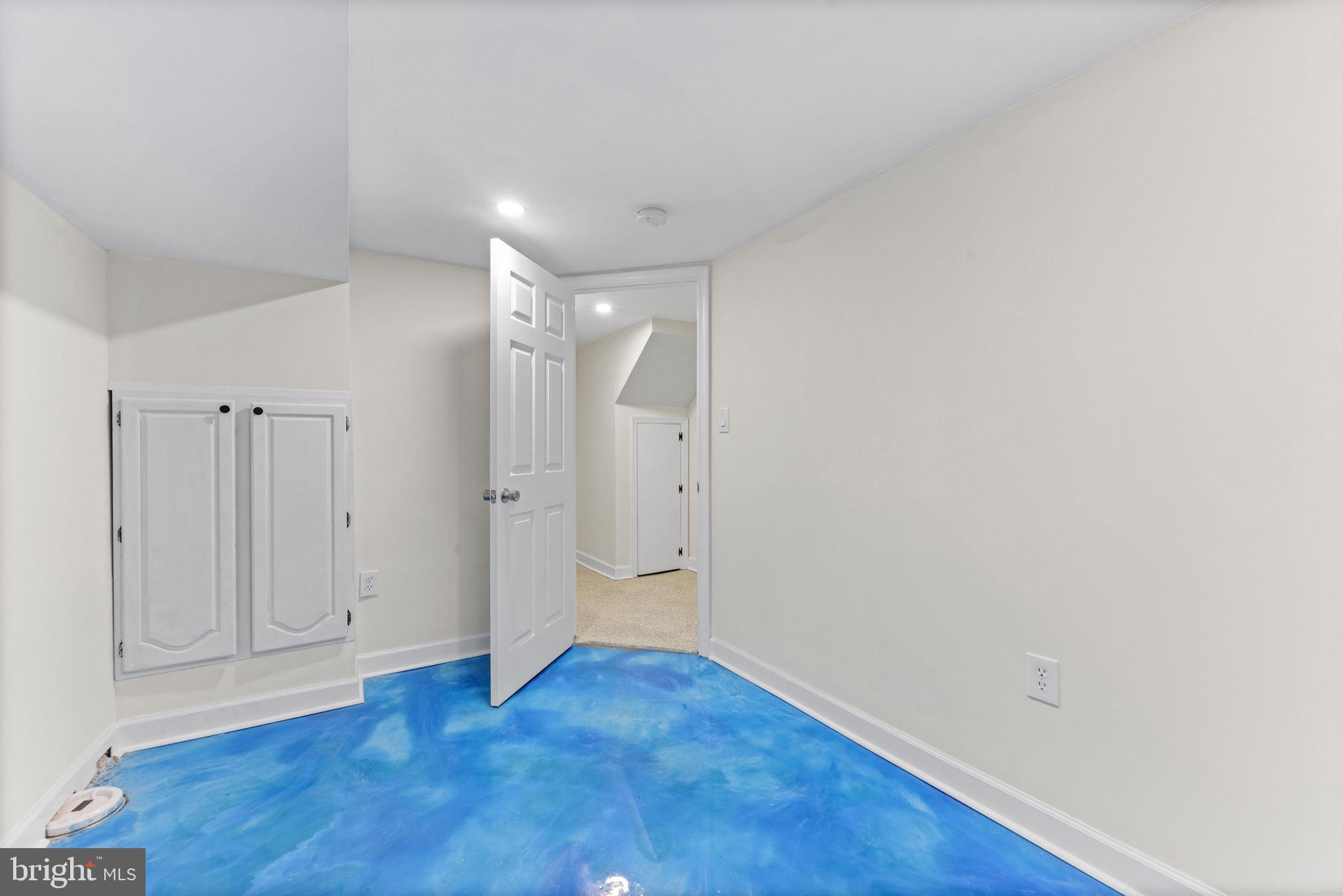 CHARLES VILLAGE - Residential