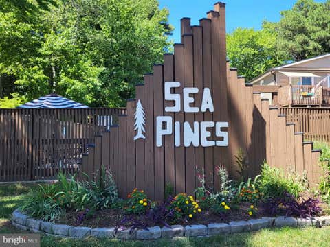 Condo For Sale - 404 141st St #6<br/> OCEAN CITY, MD 21842