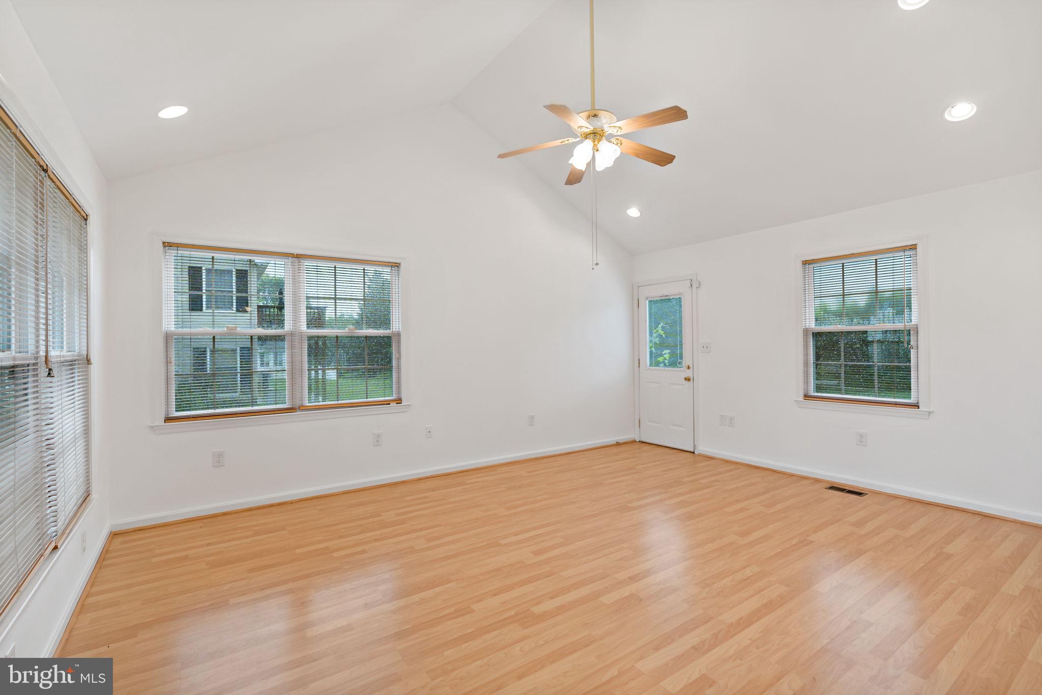 SPRING MILLS - Residential