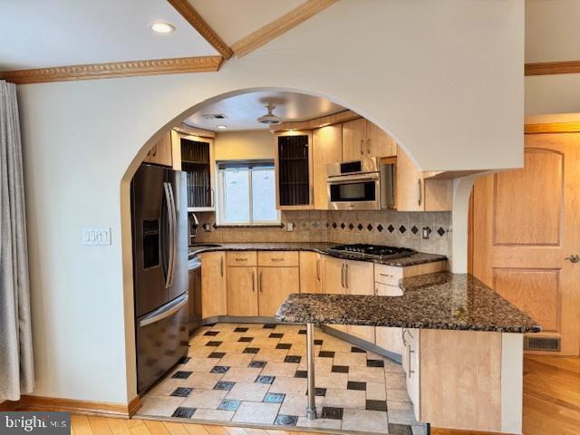 FOUNTAIN POINTE - Residential