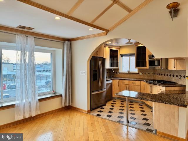 FOUNTAIN POINTE - Residential