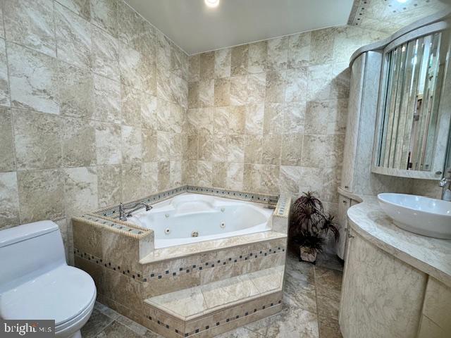 FOUNTAIN POINTE - Residential