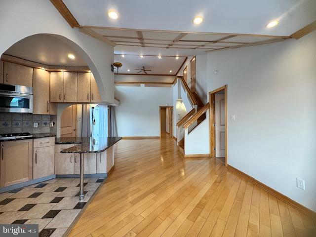 FOUNTAIN POINTE - Residential