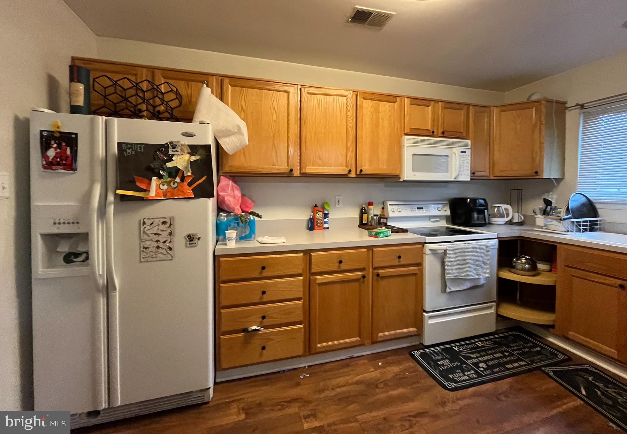 VILLAGE OF LONG REACH - Residential