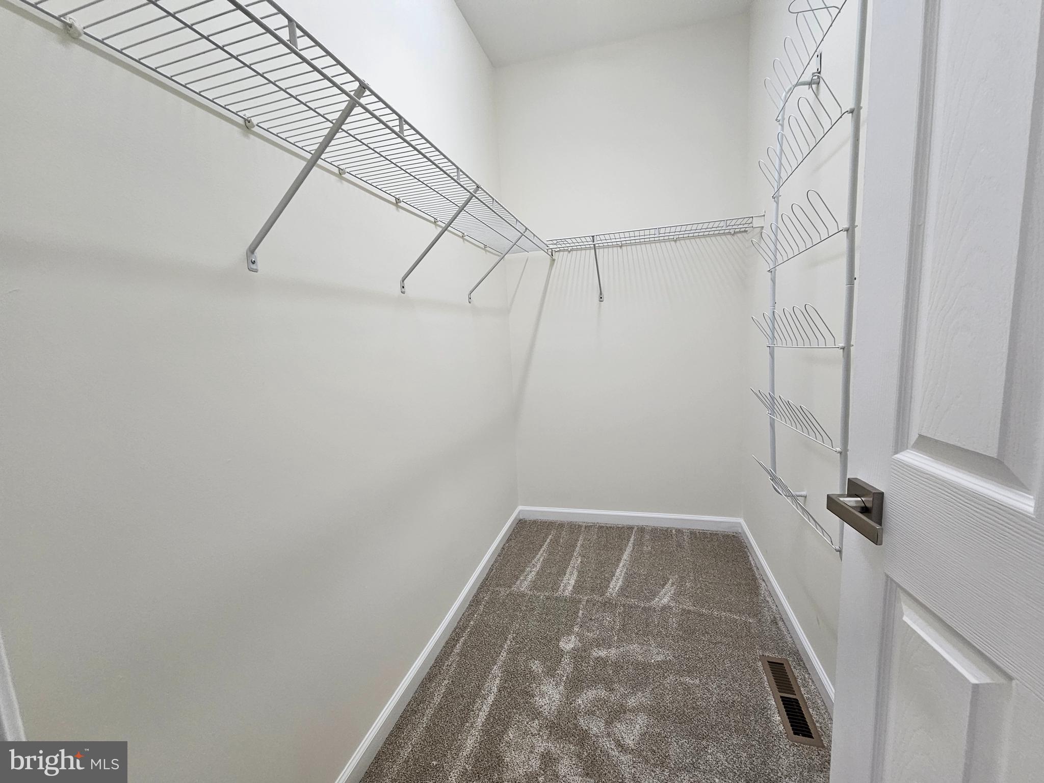 TRINITY MANOR - Residential