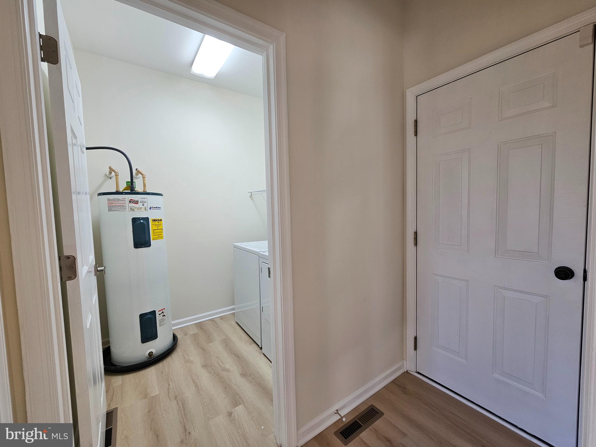 TRINITY MANOR - Residential