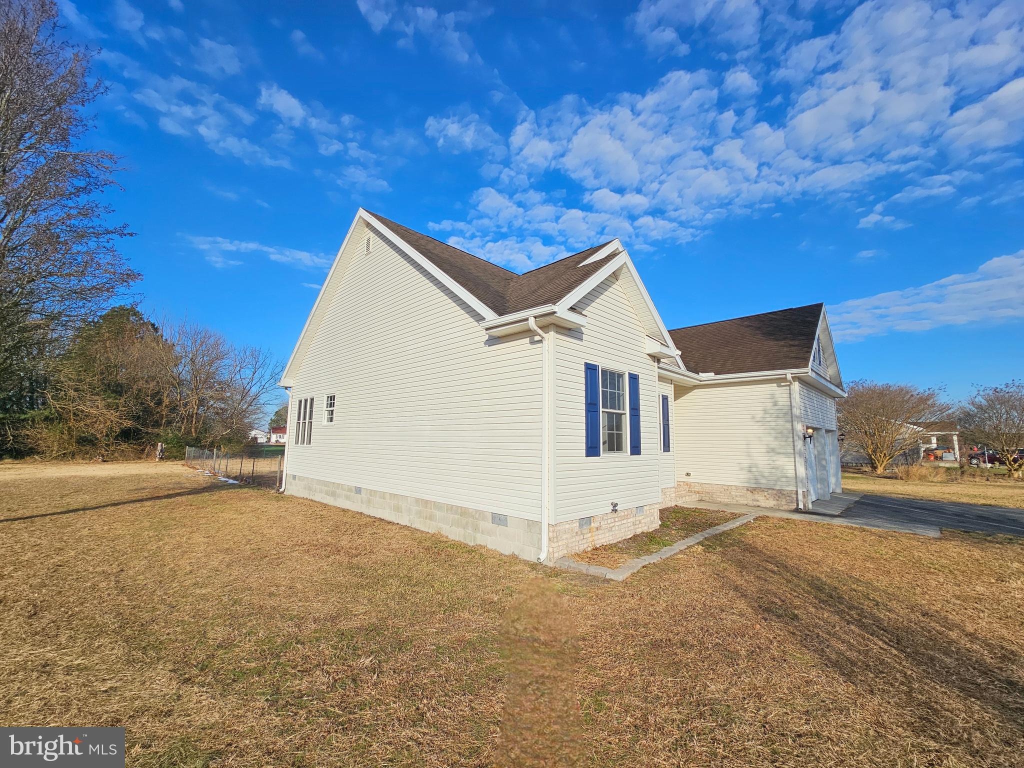 TRINITY MANOR - Residential