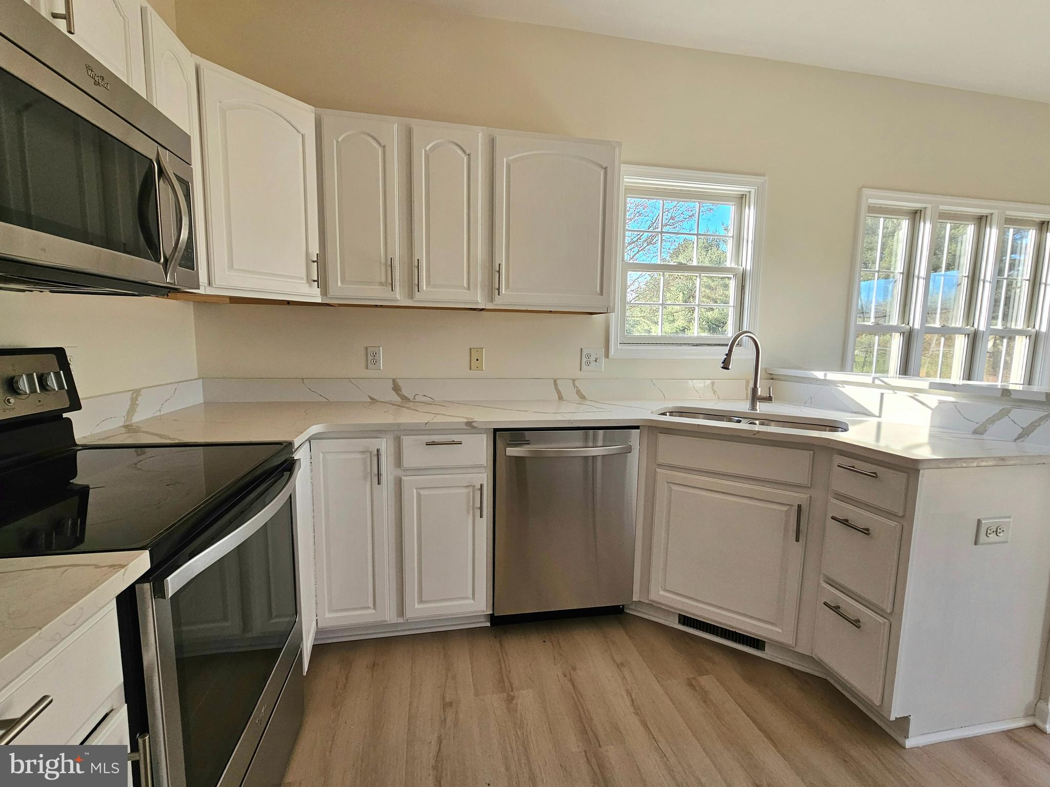 TRINITY MANOR - Residential