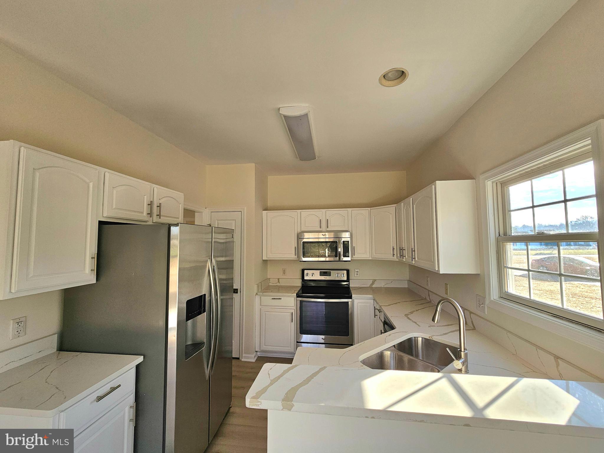 TRINITY MANOR - Residential