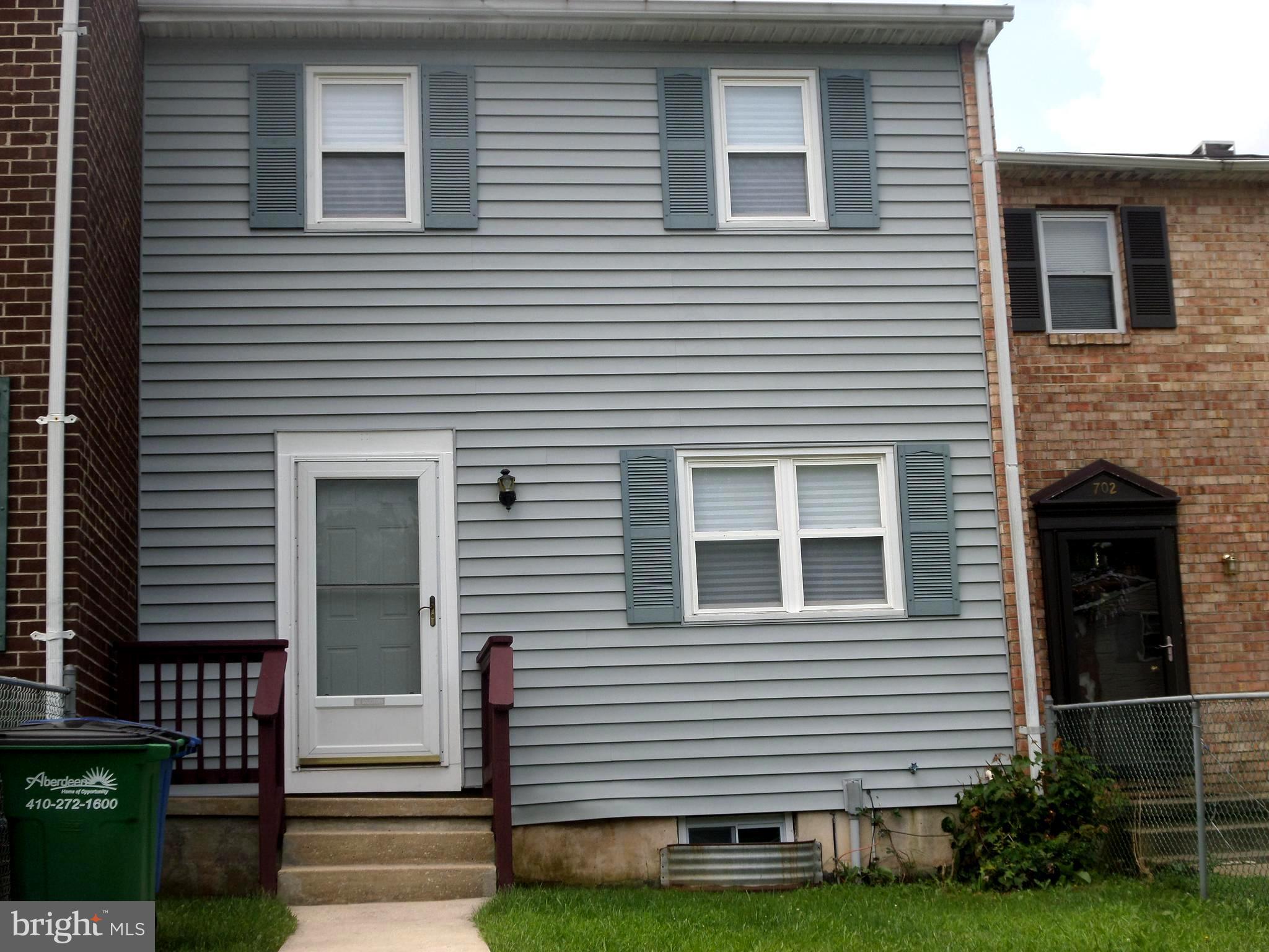 BRENTWOOD SQUARE - Residential