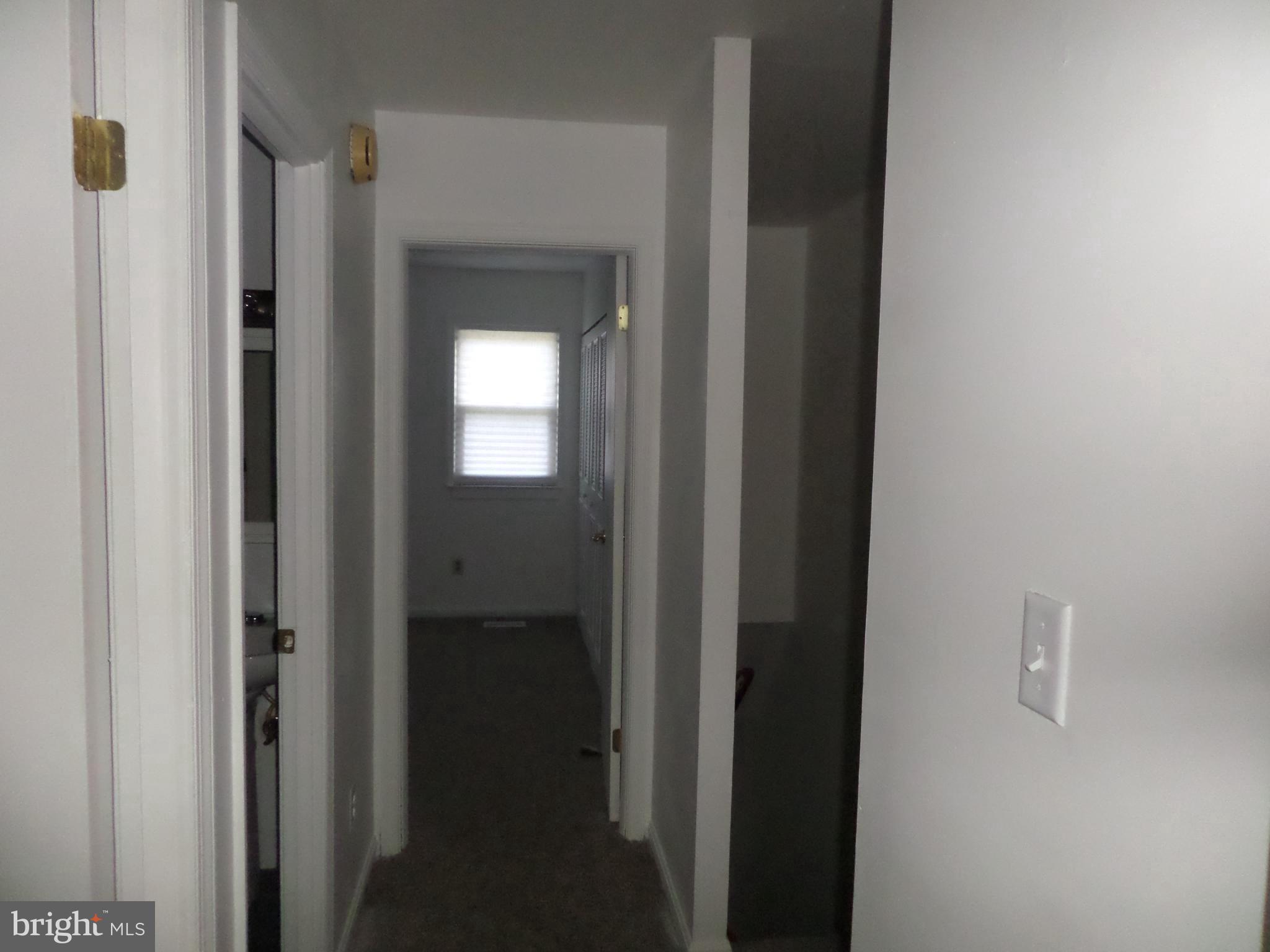 BRENTWOOD SQUARE - Residential