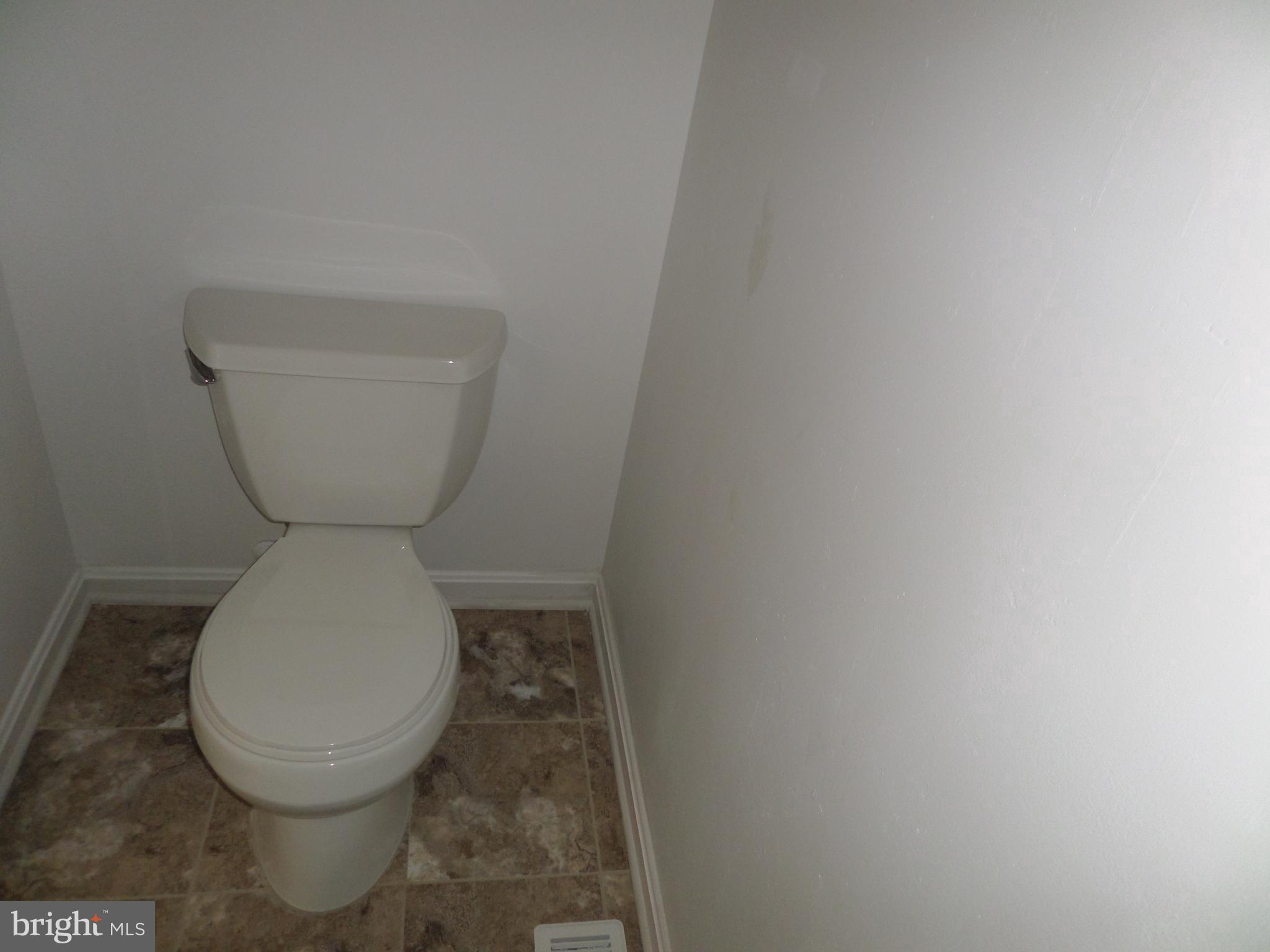 BRENTWOOD SQUARE - Residential