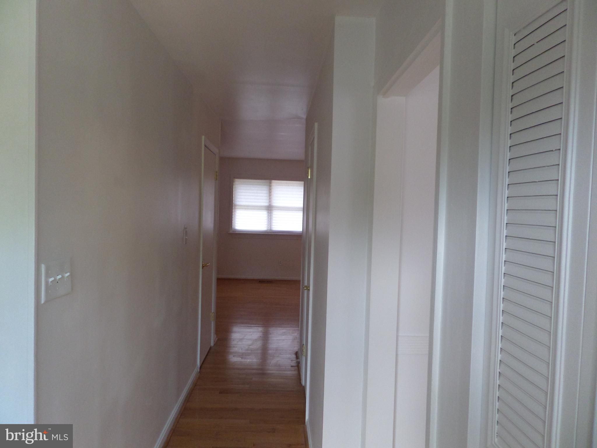 BRENTWOOD SQUARE - Residential