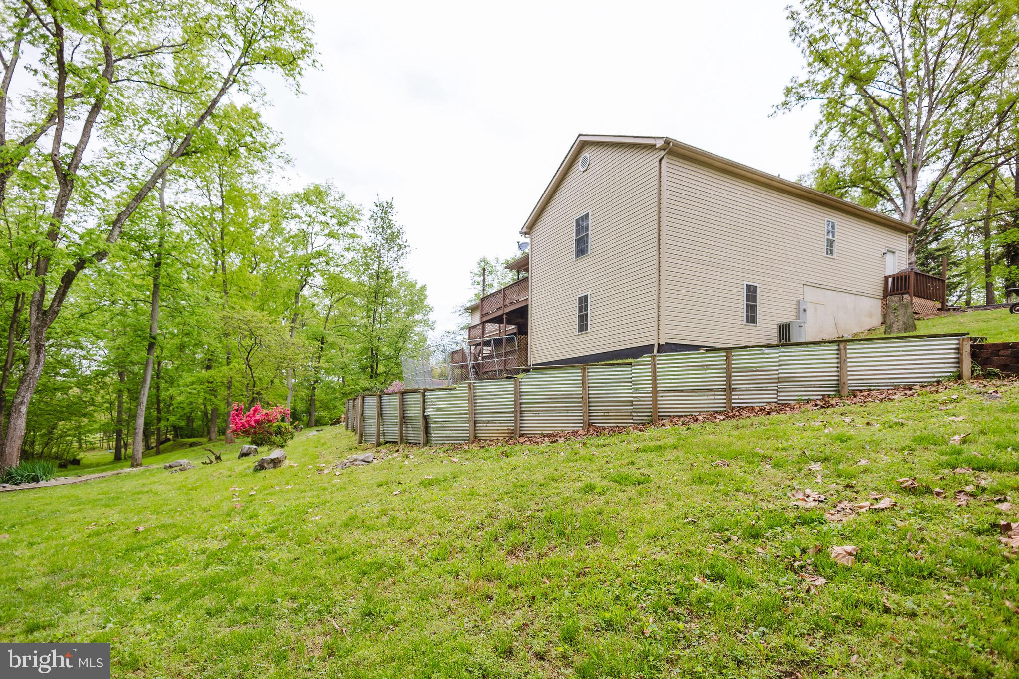 WHITE OAKS - Residential