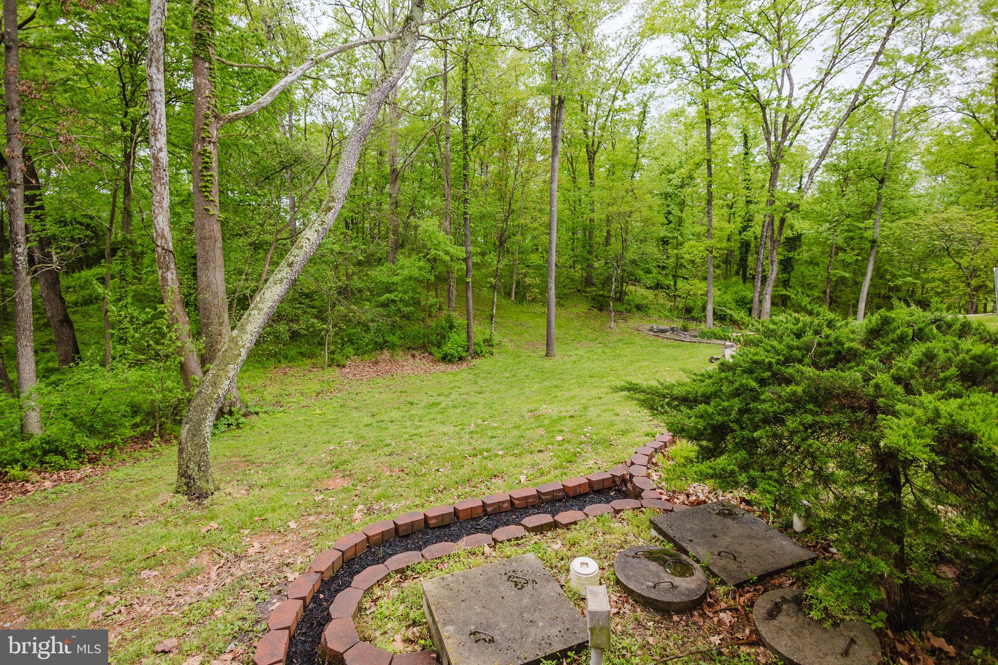 WHITE OAKS - Residential