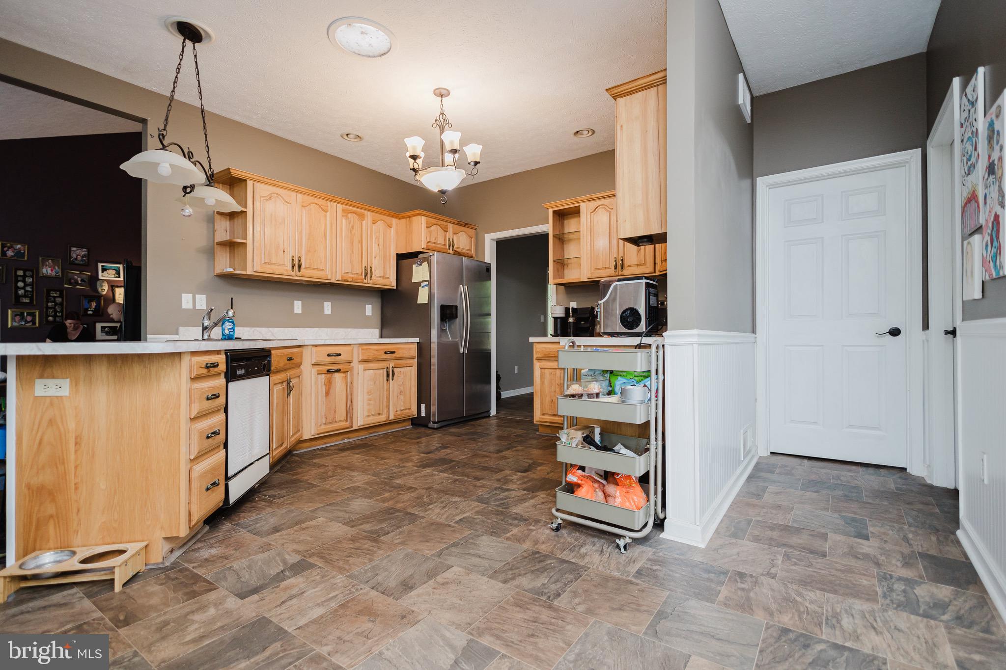 WHITE OAKS - Residential