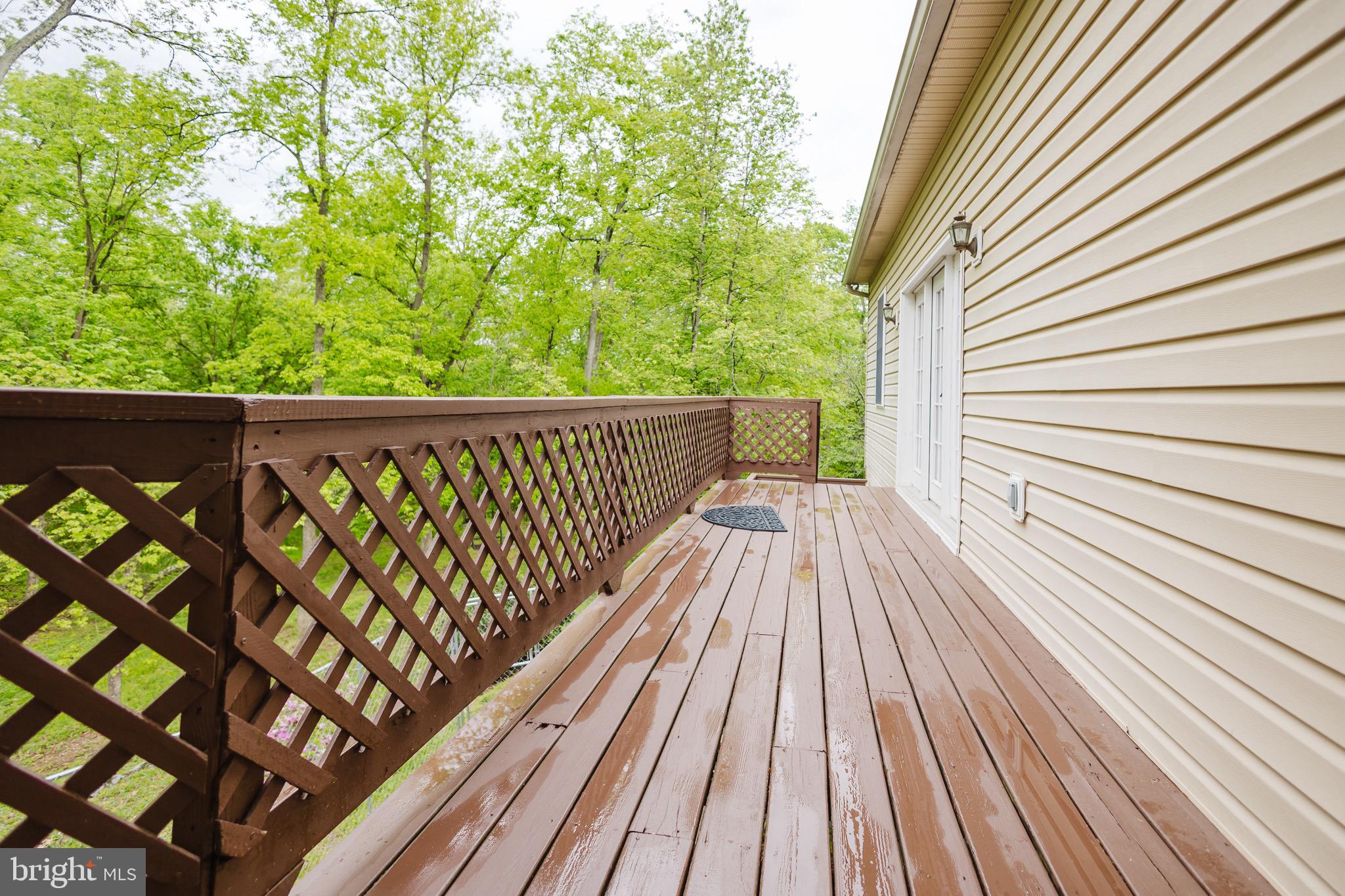 WHITE OAKS - Residential