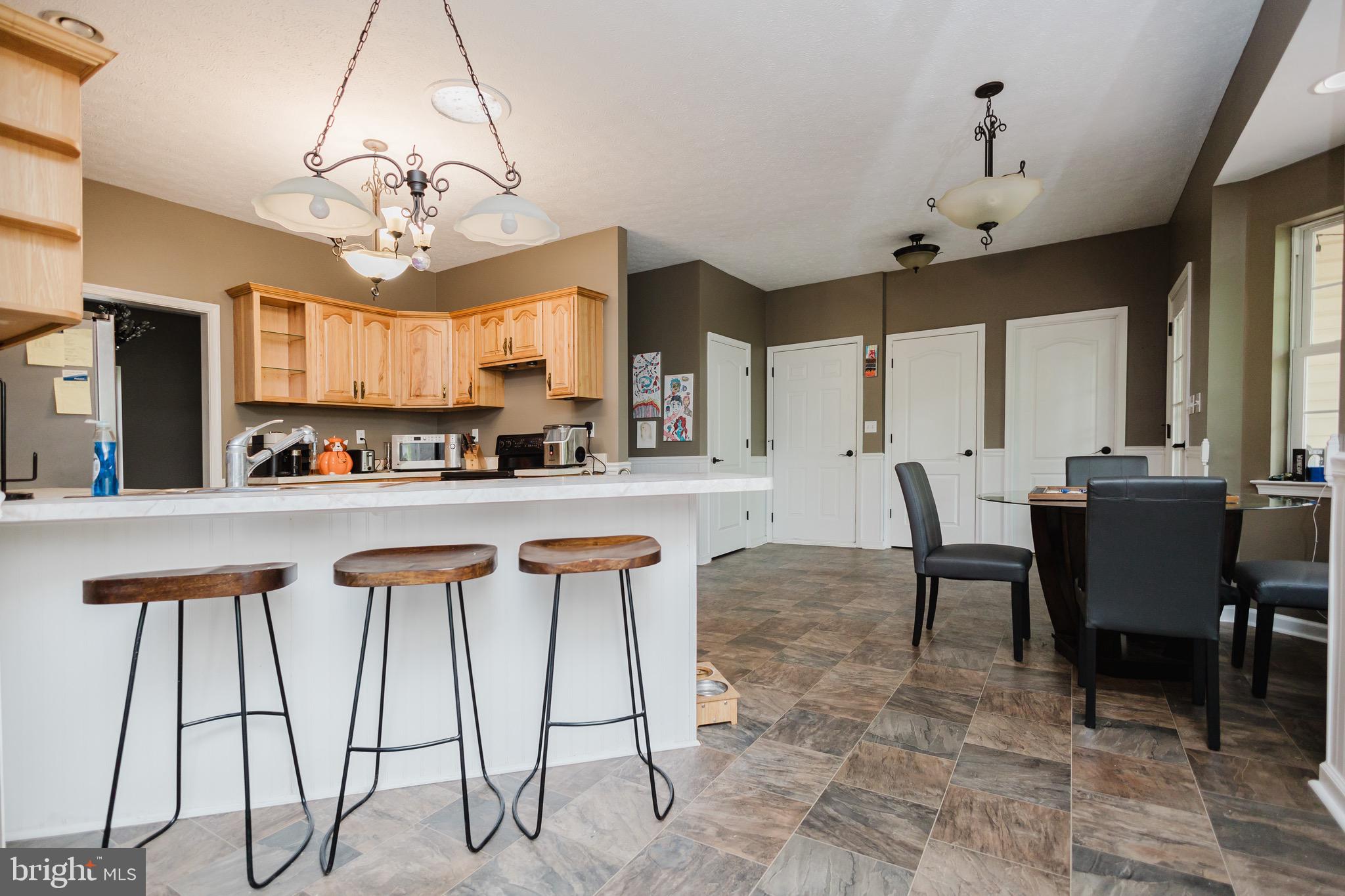 WHITE OAKS - Residential