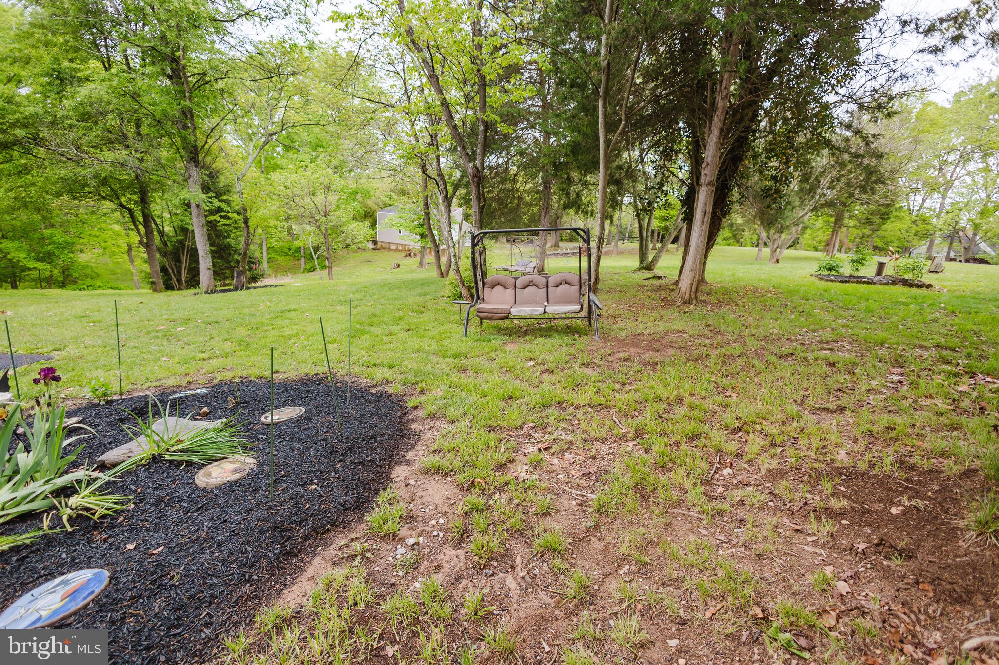 333 WHITE OAKS DRIVE