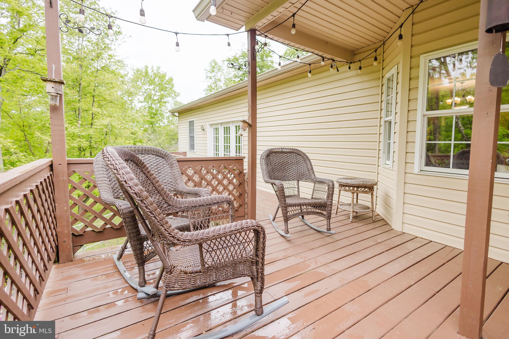 WHITE OAKS - Residential