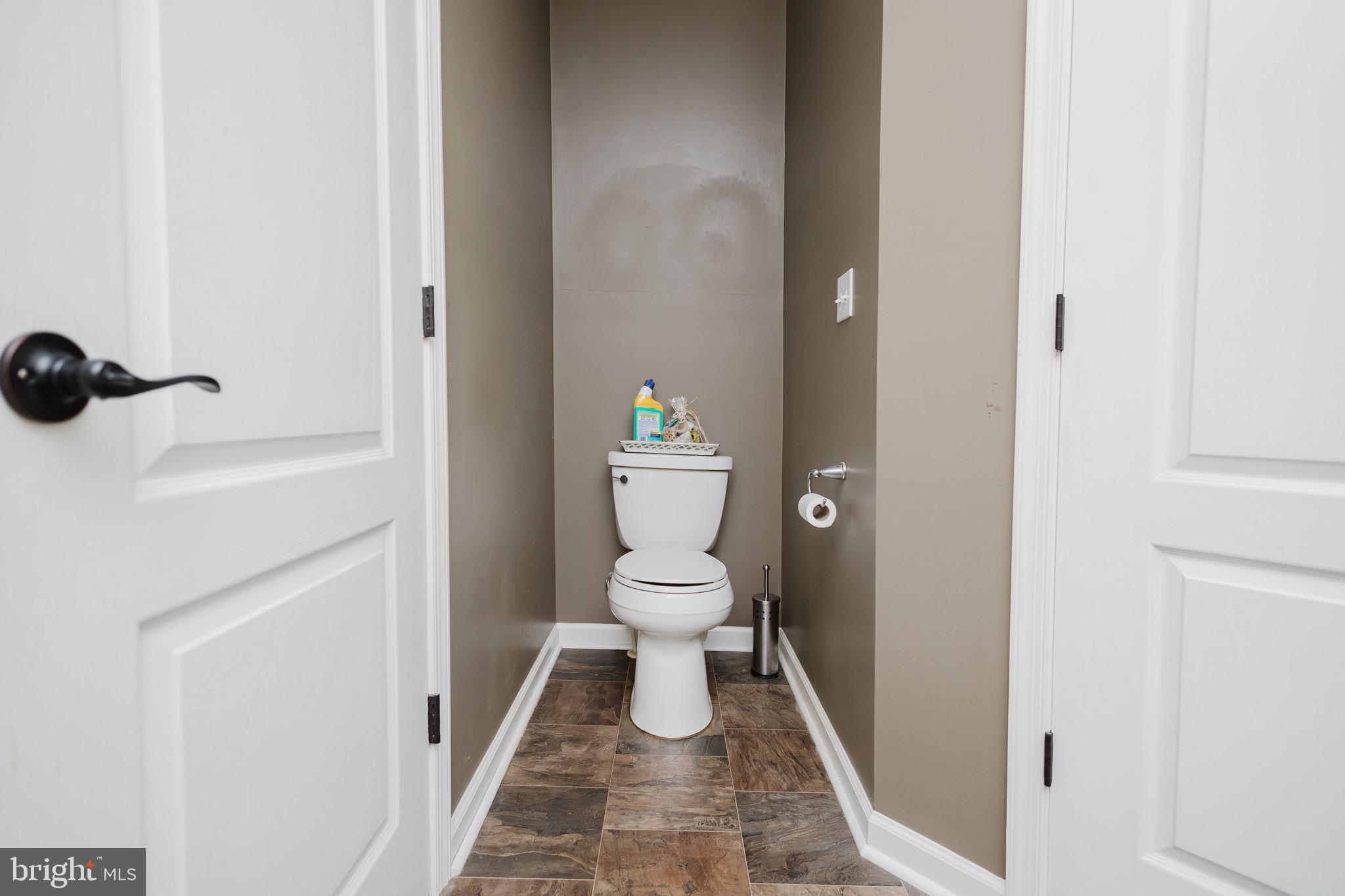 WHITE OAKS - Residential