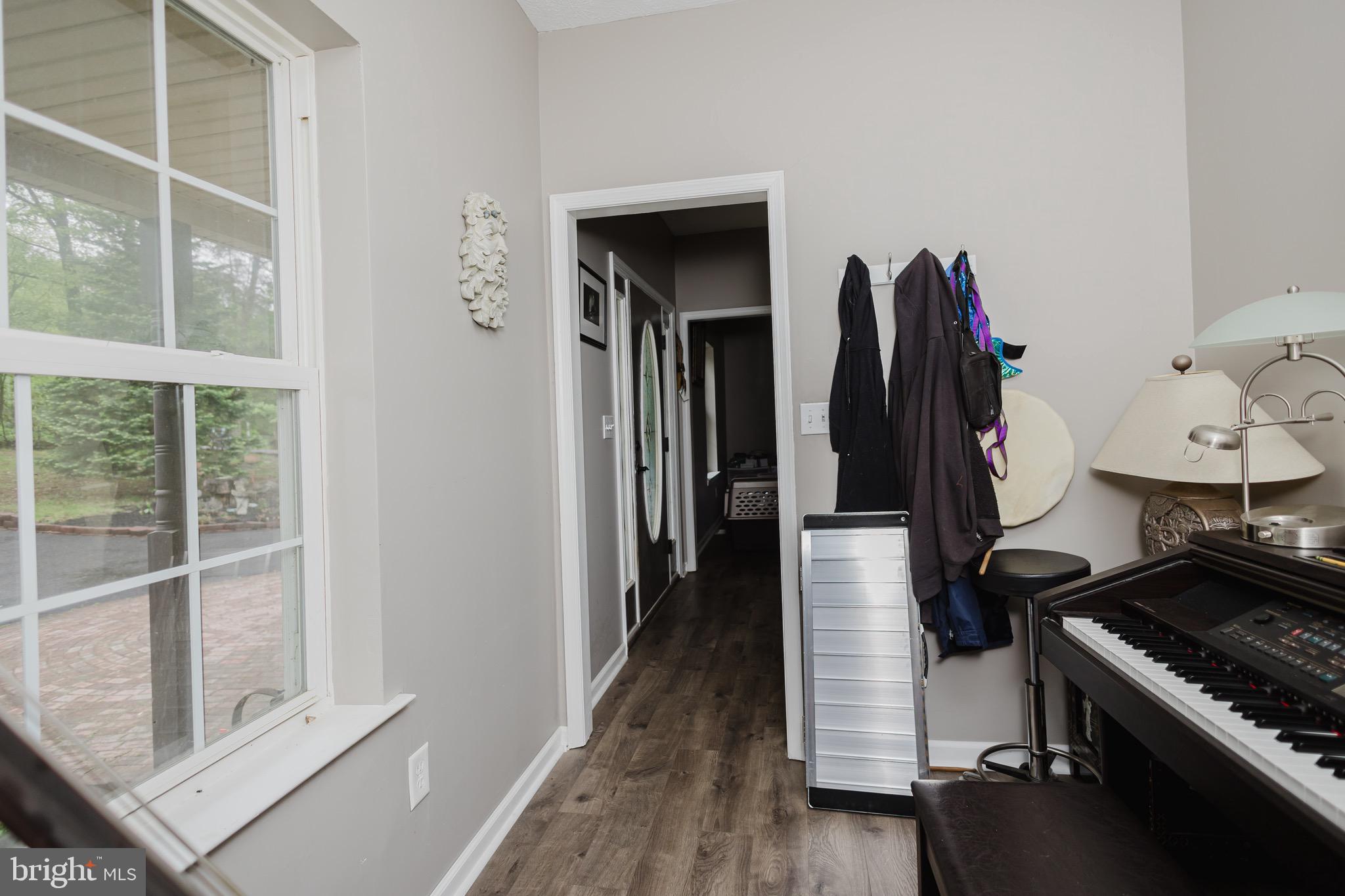 WHITE OAKS - Residential