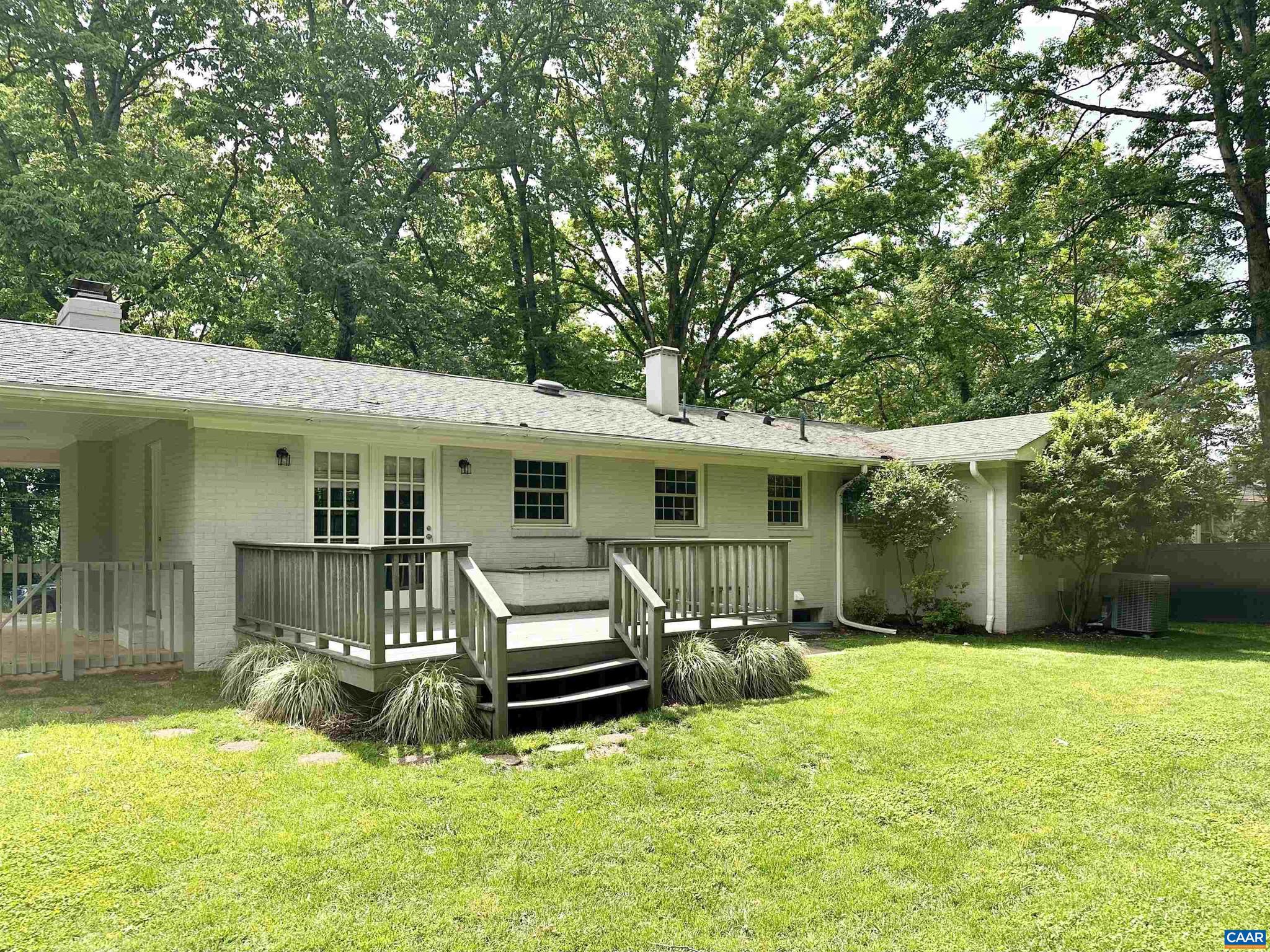 HESSIAN HILLS - Residential