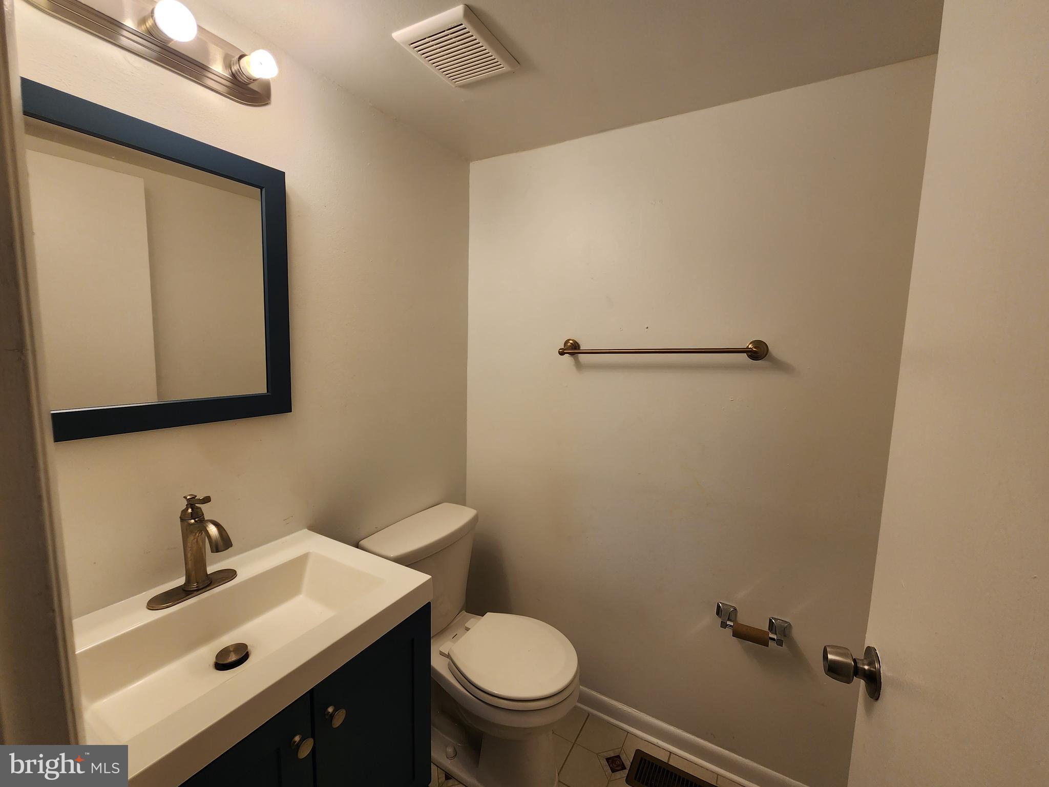 EDGEWOOD MEADOWS - Residential Lease