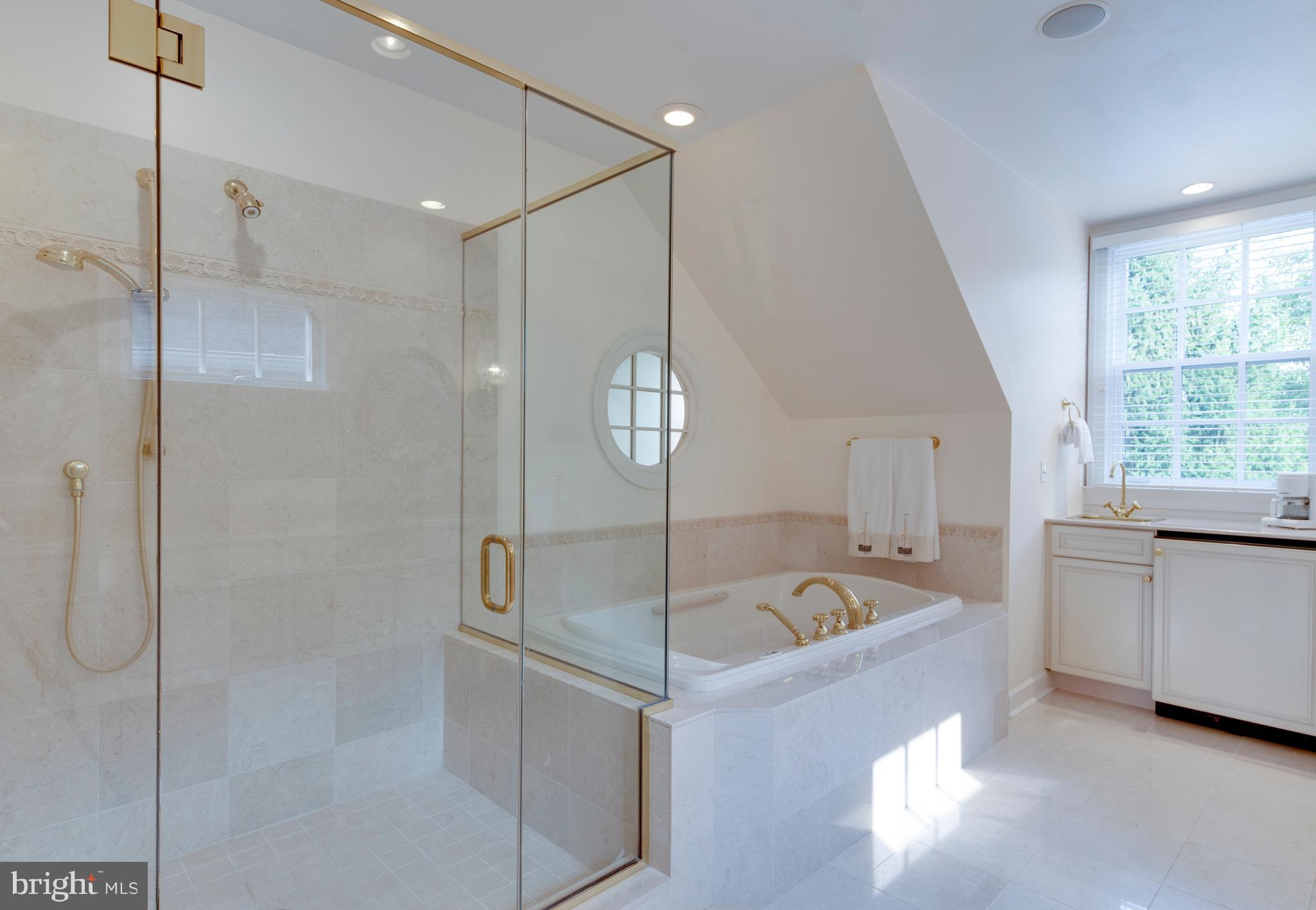 EASTPORT - Residential