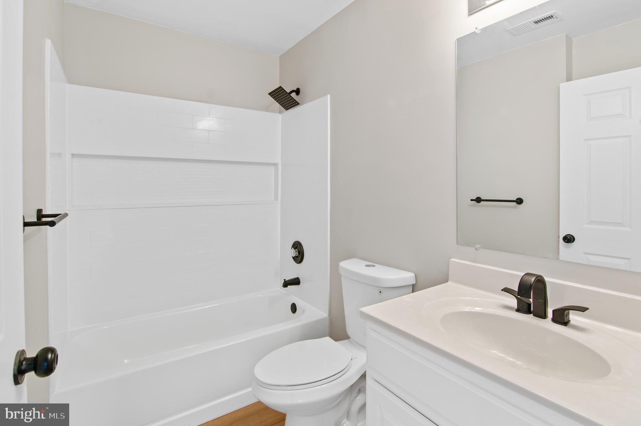 COUNTRY WALK - Residential