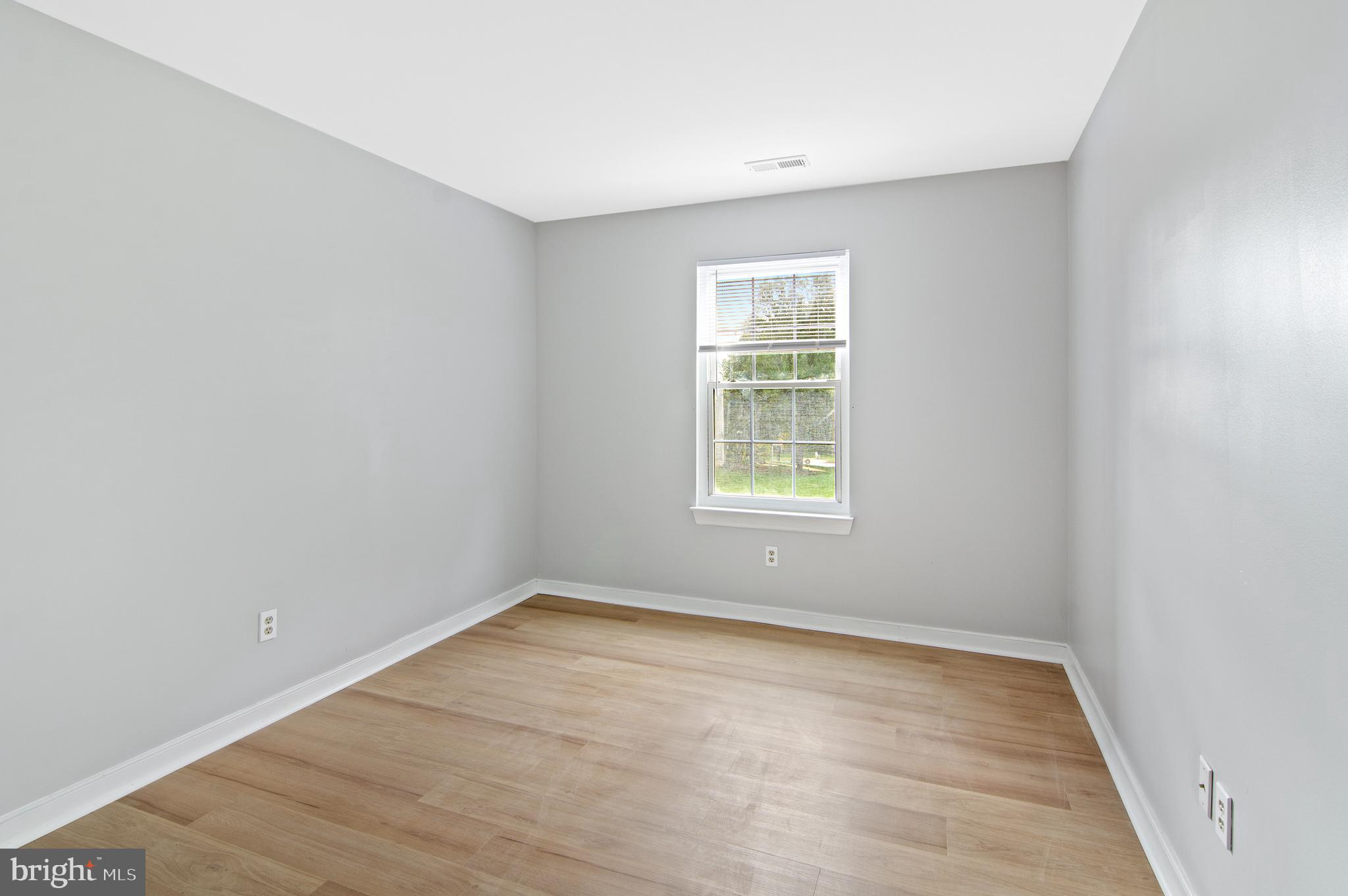 COUNTRY WALK - Residential